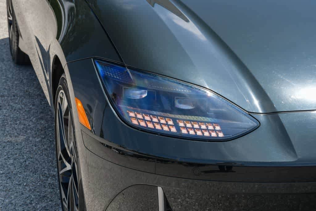 Thumbnail: 2023 Hyundai Ioniq 6 - 3