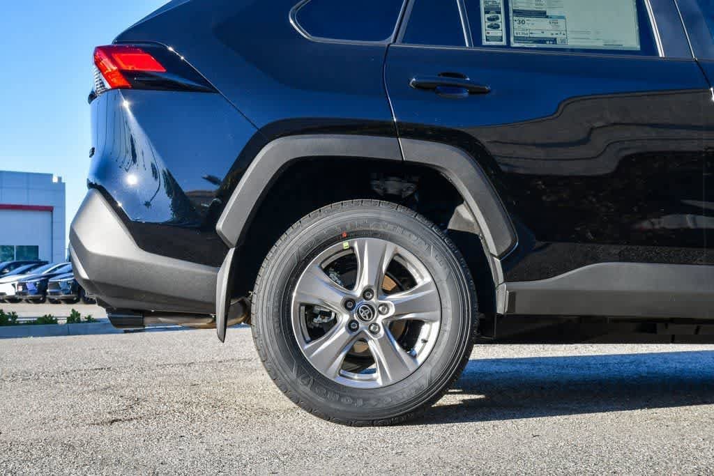 Thumbnail: 2025 Toyota RAV4 - 10