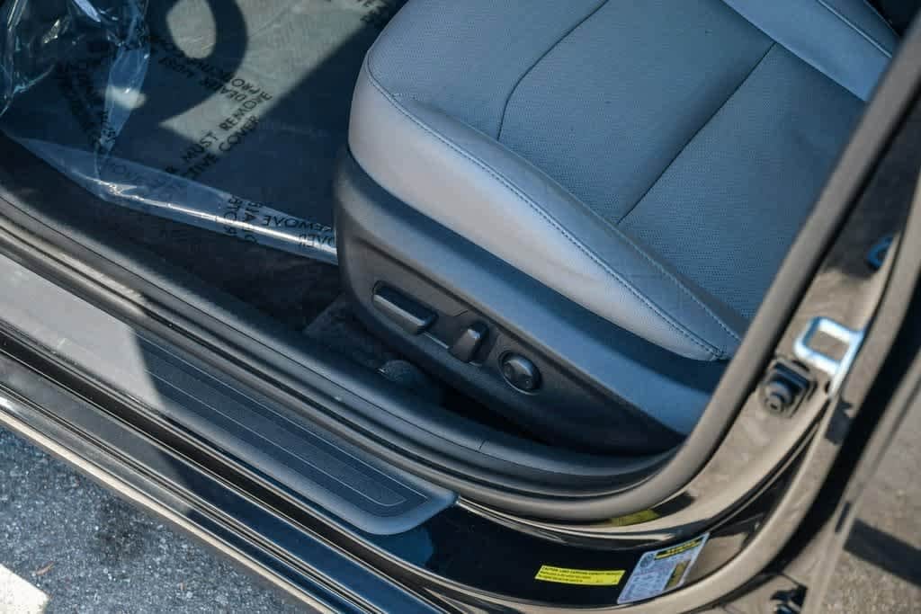 Thumbnail: 2017 Hyundai Elantra - 20