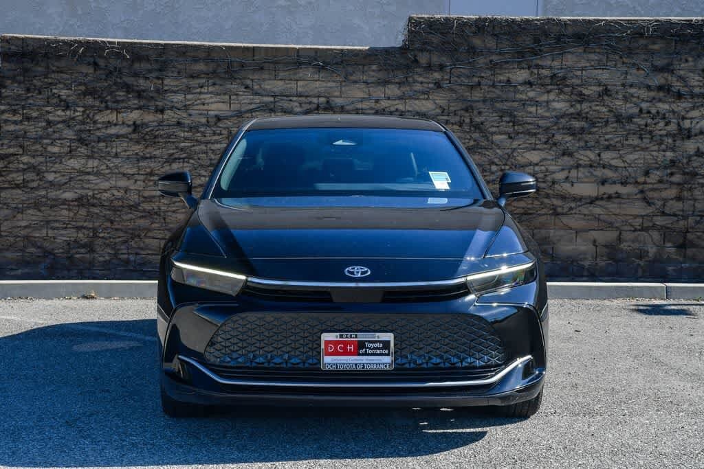 Thumbnail: 2023 Toyota Crown - 2