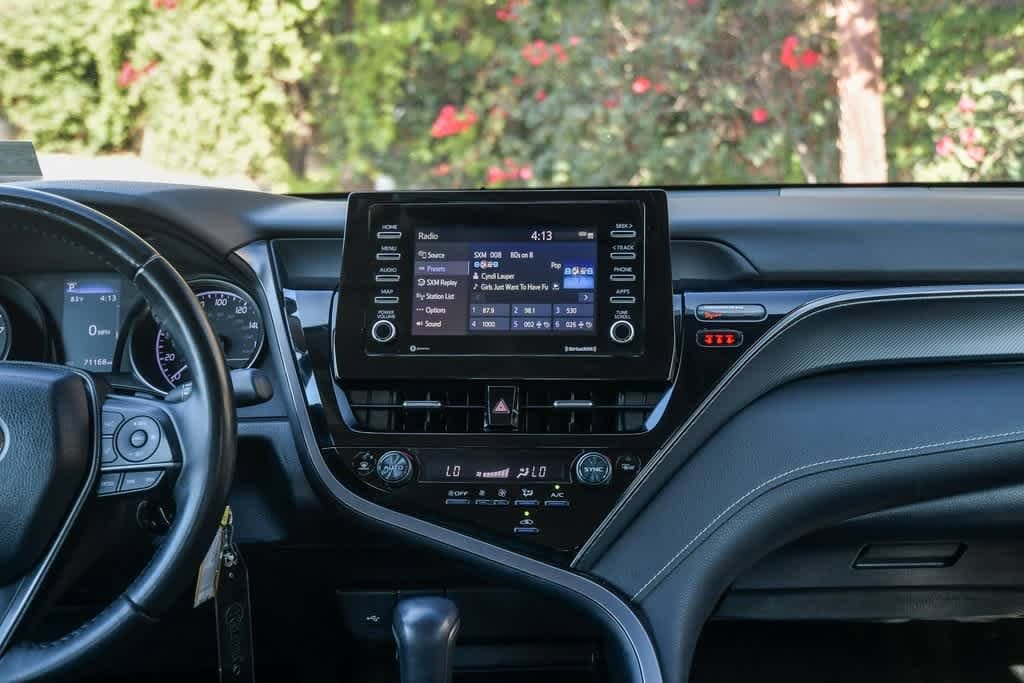 Thumbnail: 2022 Toyota Camry - 13