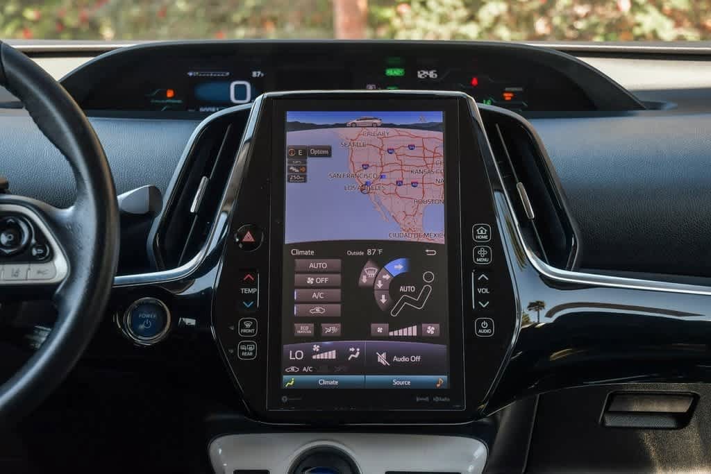 Thumbnail: 2017 Toyota Prius Prime - 14