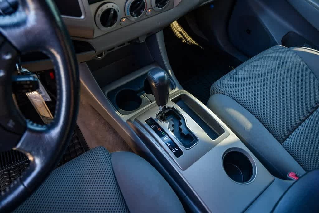 Thumbnail: 2011 Toyota Tacoma - 25