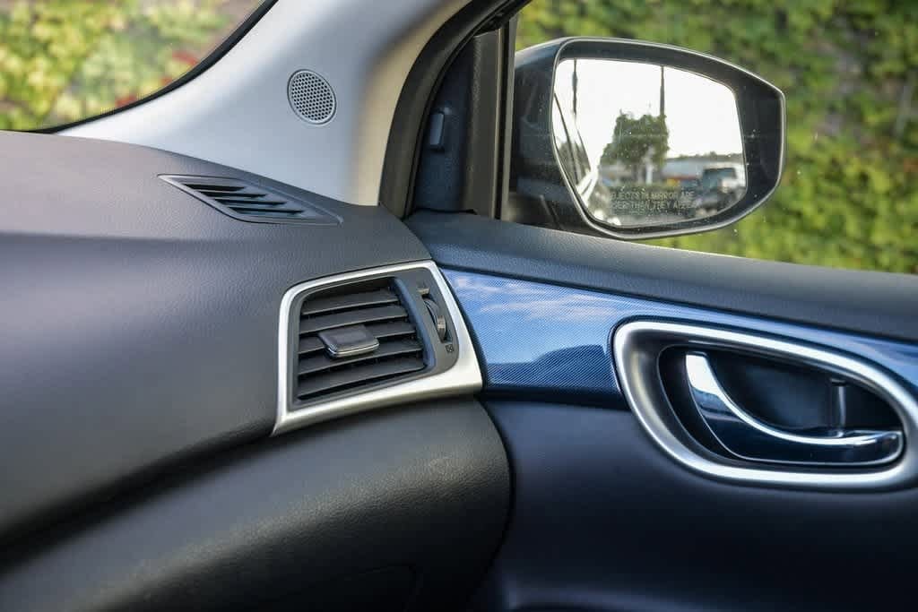 Thumbnail: 2019 Nissan Sentra - 24