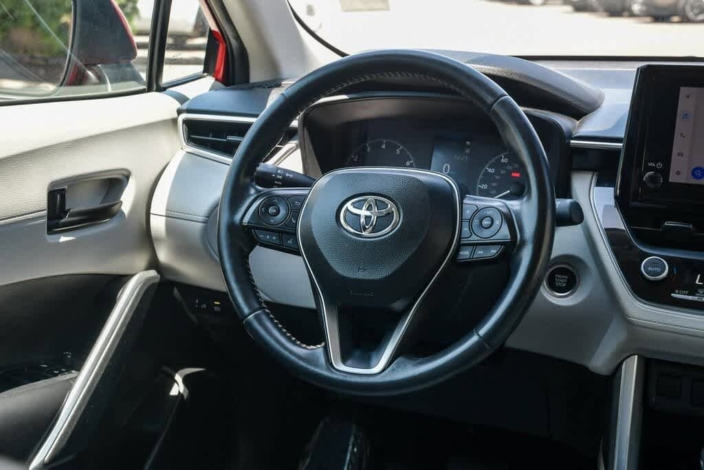 Thumbnail: 2023 Toyota Corolla Cross - 12