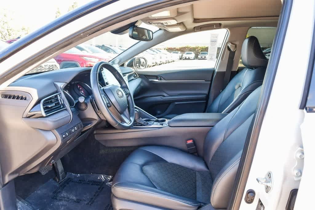 Thumbnail: 2023 Toyota Camry - 16