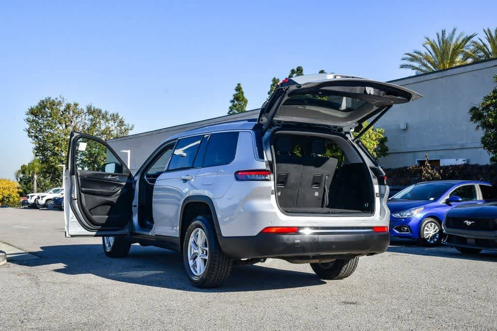 Thumbnail: 2023 Jeep Grand Cherokee L - 26