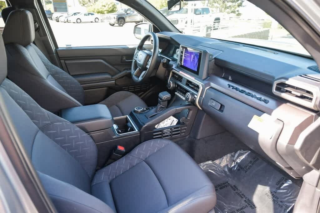 Thumbnail: 2025 Toyota Tacoma - 15