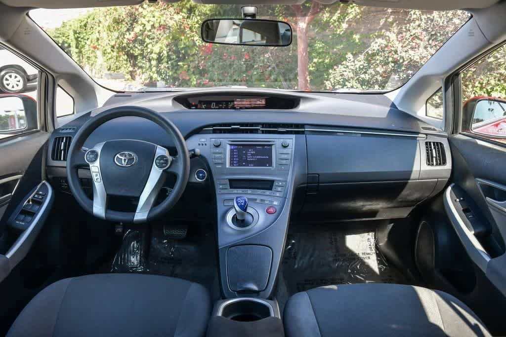 Thumbnail: 2013 Toyota Prius - 15