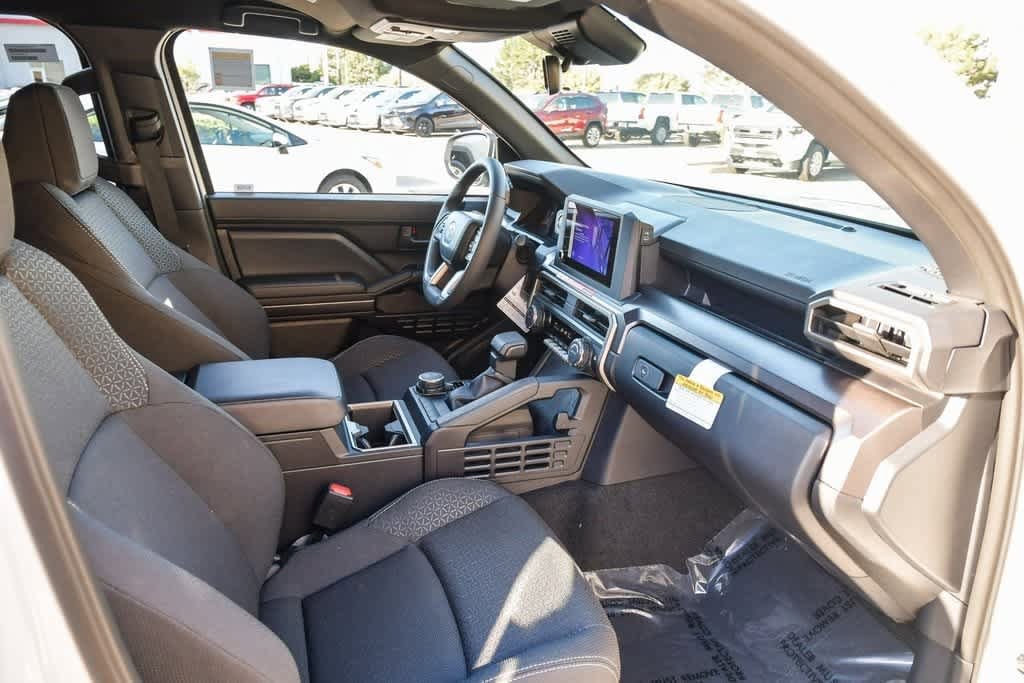 Thumbnail: 2025 Toyota 4Runner - 15