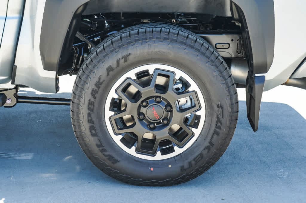 2026 Toyota Tacoma TRD Off Road - Photo 12