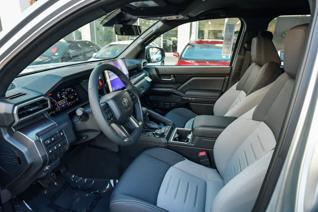 2025 Toyota Tacoma TRD Off Road - Photo 19