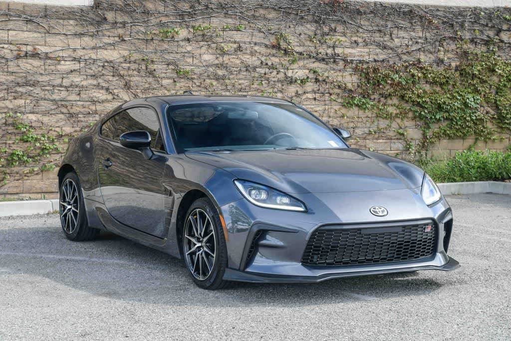 Thumbnail: 2024 Toyota GR86 - 3