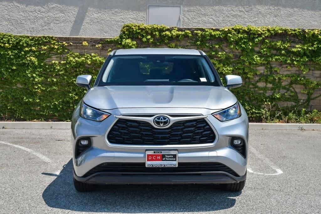 Thumbnail: 2024 Toyota Highlander - 2