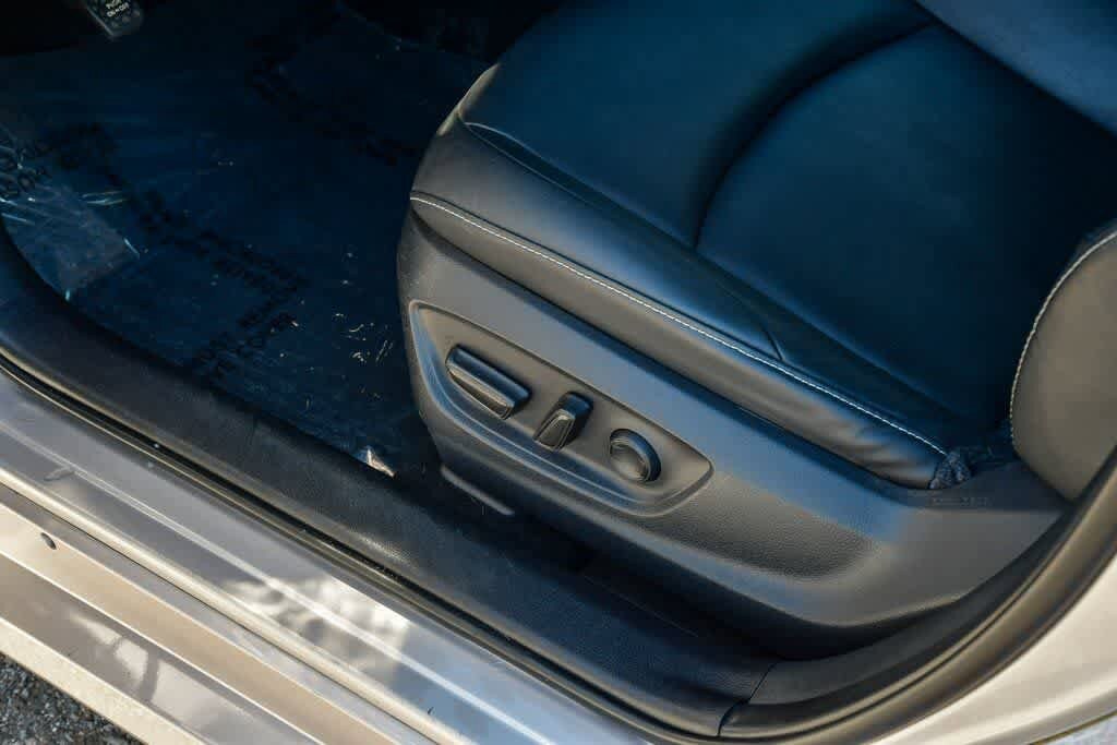 Thumbnail: 2020 Toyota Prius Prime - 20