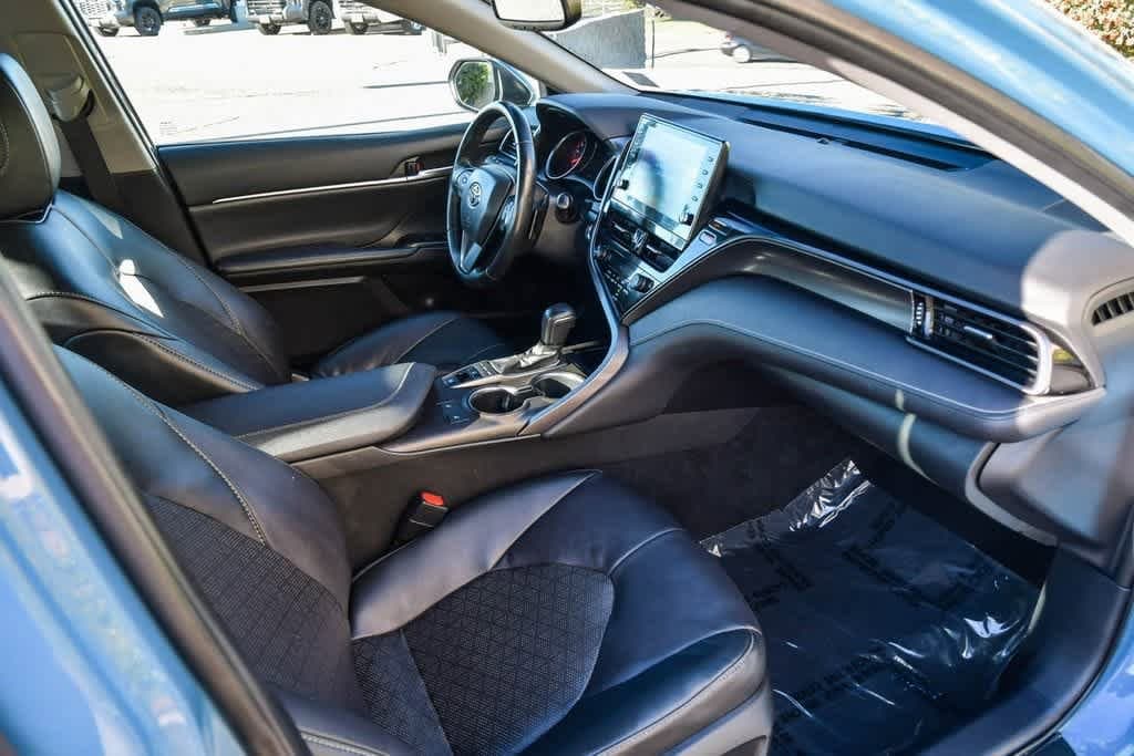 Thumbnail: 2023 Toyota Camry - 15