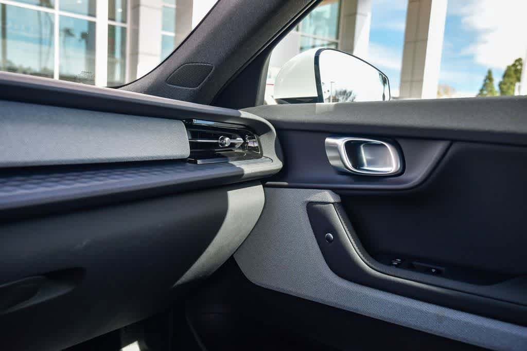 Thumbnail: 2023 Polestar 2 - 22