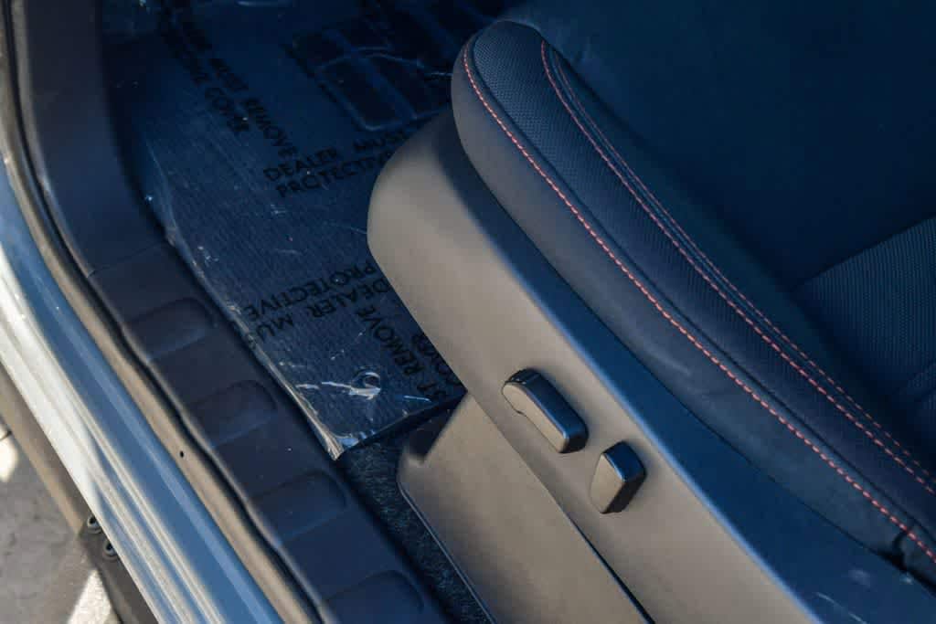 Thumbnail: 2023 Nissan Frontier - 24