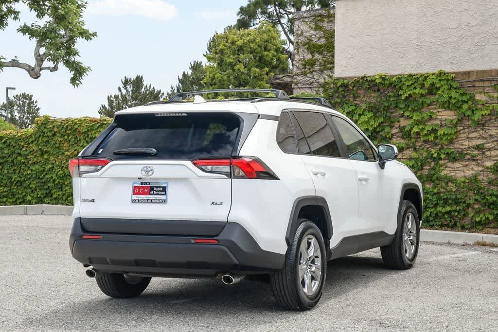Thumbnail: 2025 Toyota RAV4 - 6