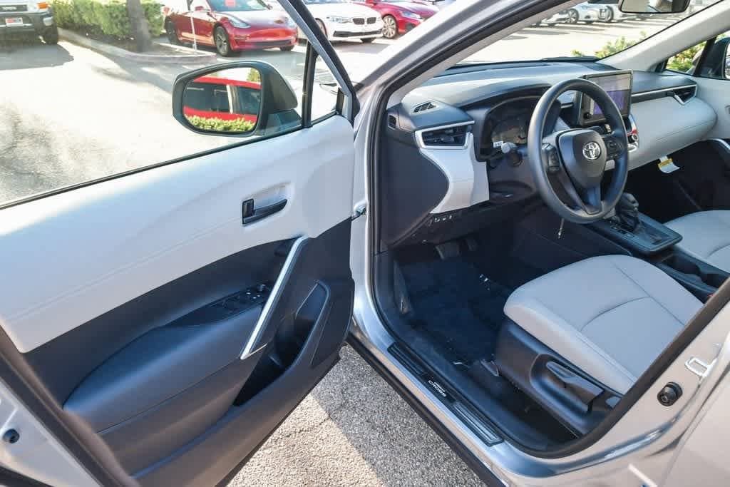 Thumbnail: 2026 Toyota Corolla Cross - 21