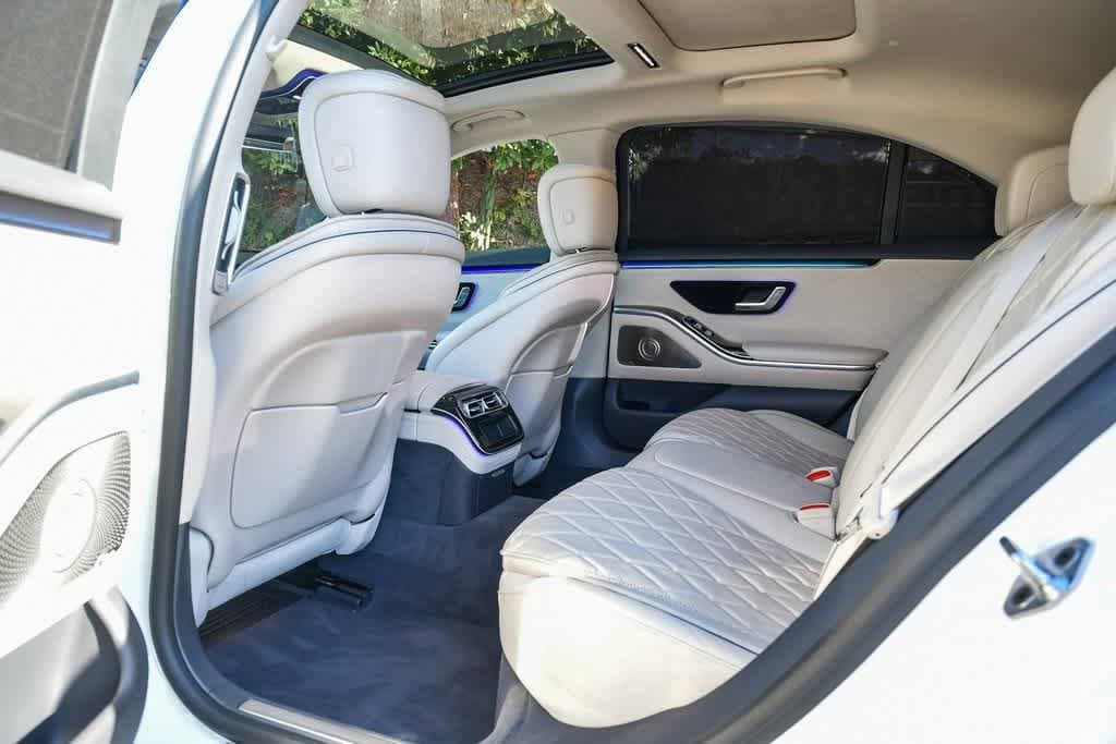 Thumbnail: 2021 Mercedes-Benz S-Class - 25