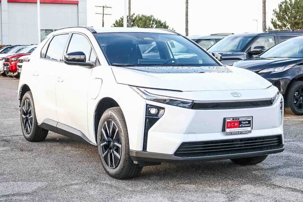 Thumbnail: 2026 Toyota bZ - 3