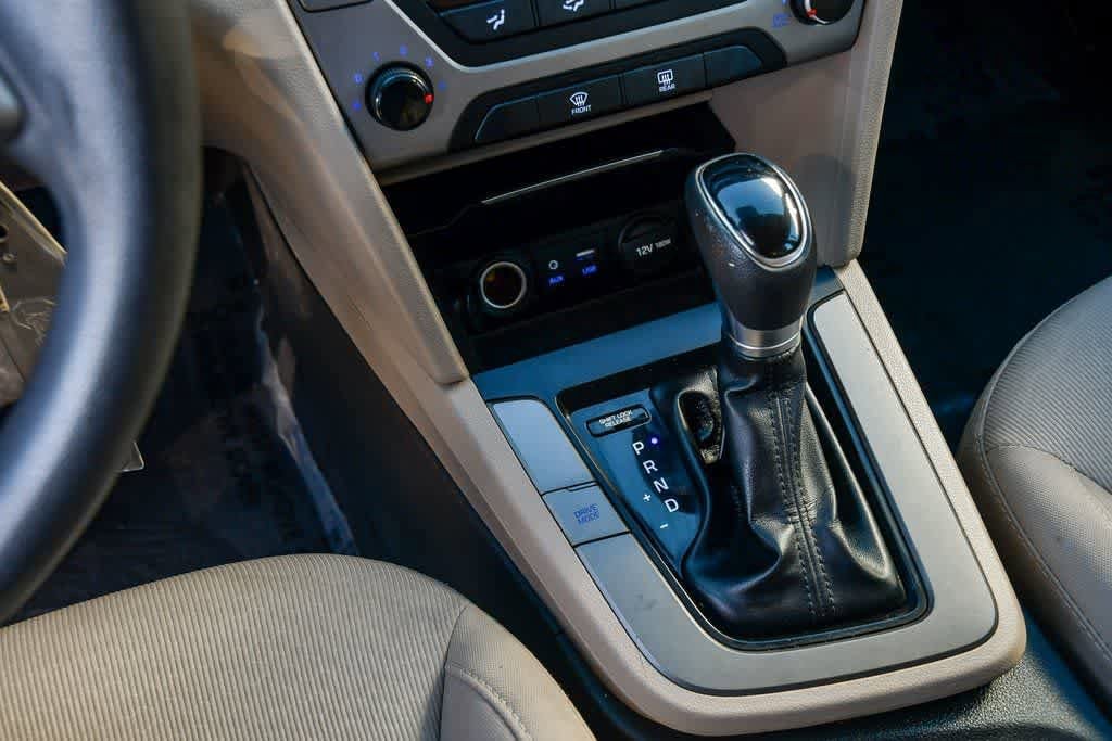 Thumbnail: 2017 Hyundai Elantra - 20