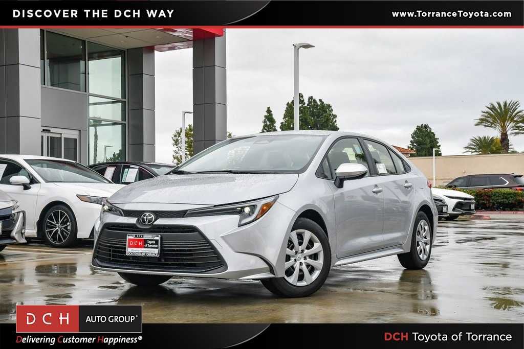 2026 Toyota Corolla LE's photo