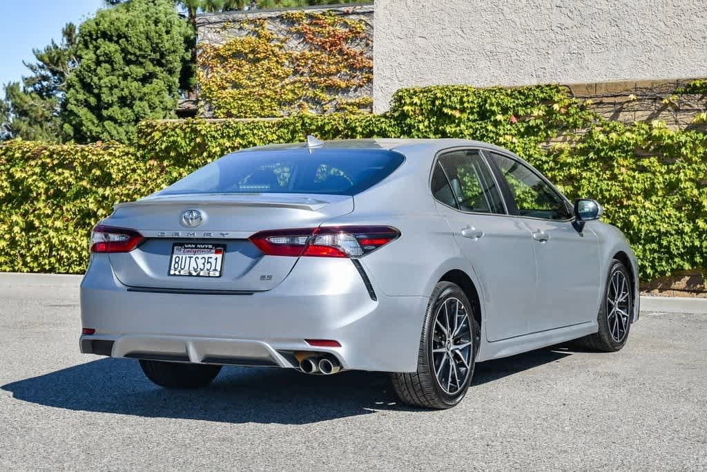 Thumbnail: 2021 Toyota Camry - 6