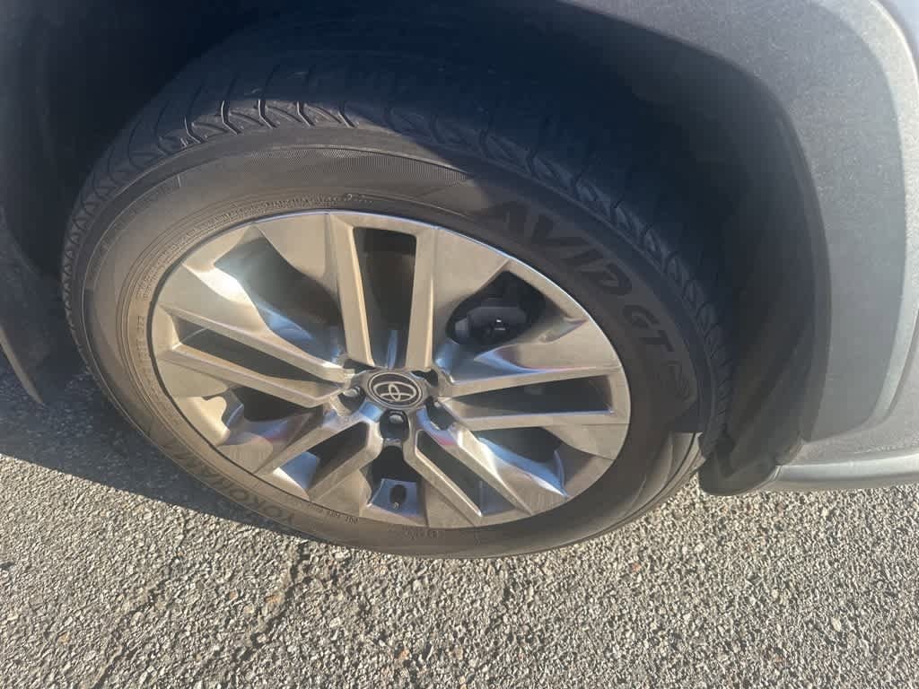 Thumbnail: 2023 Toyota RAV4 - 4