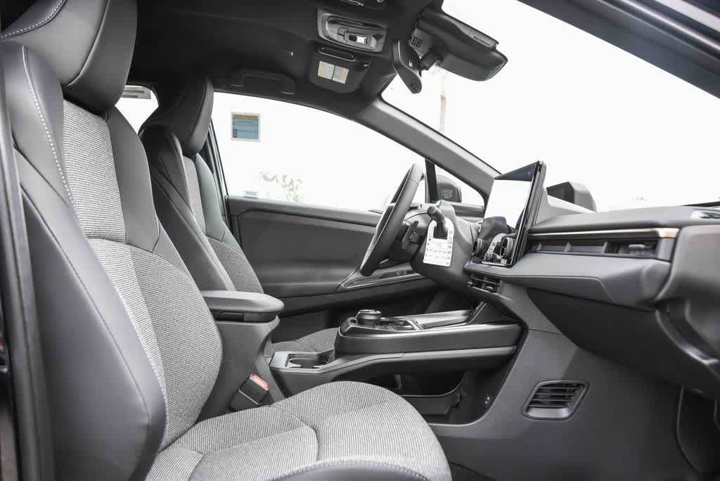 Thumbnail: 2026 Toyota bZ - 17