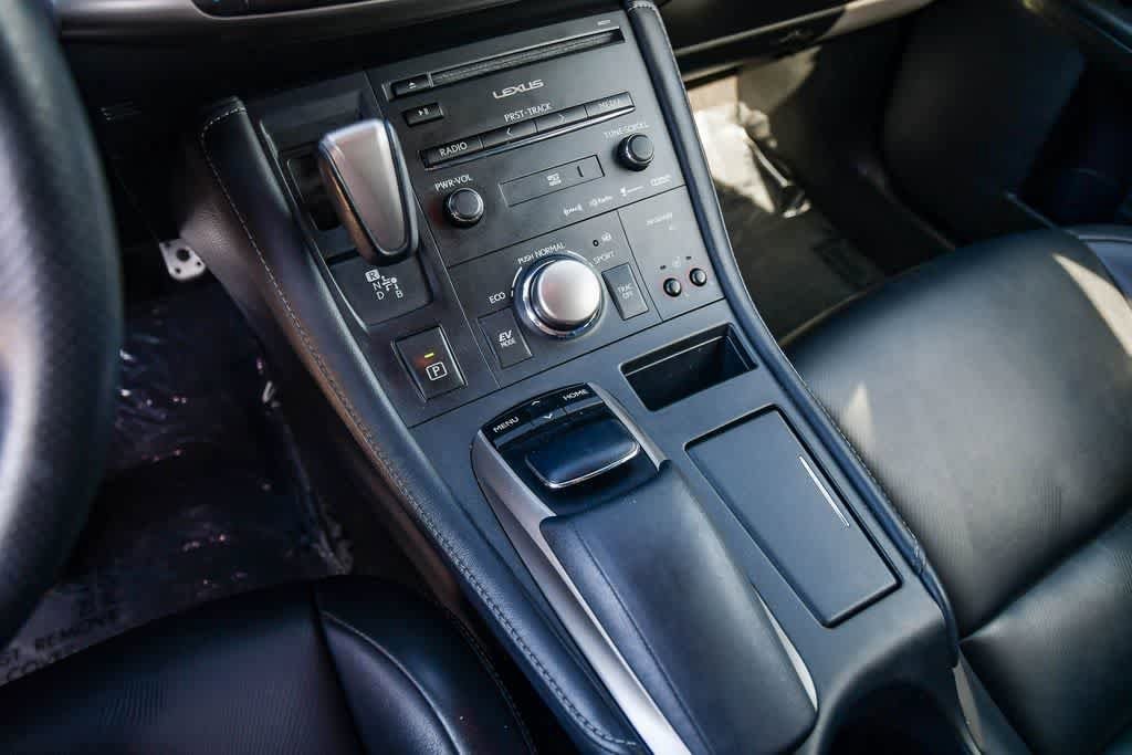 Thumbnail: 2014 Lexus CT - 20