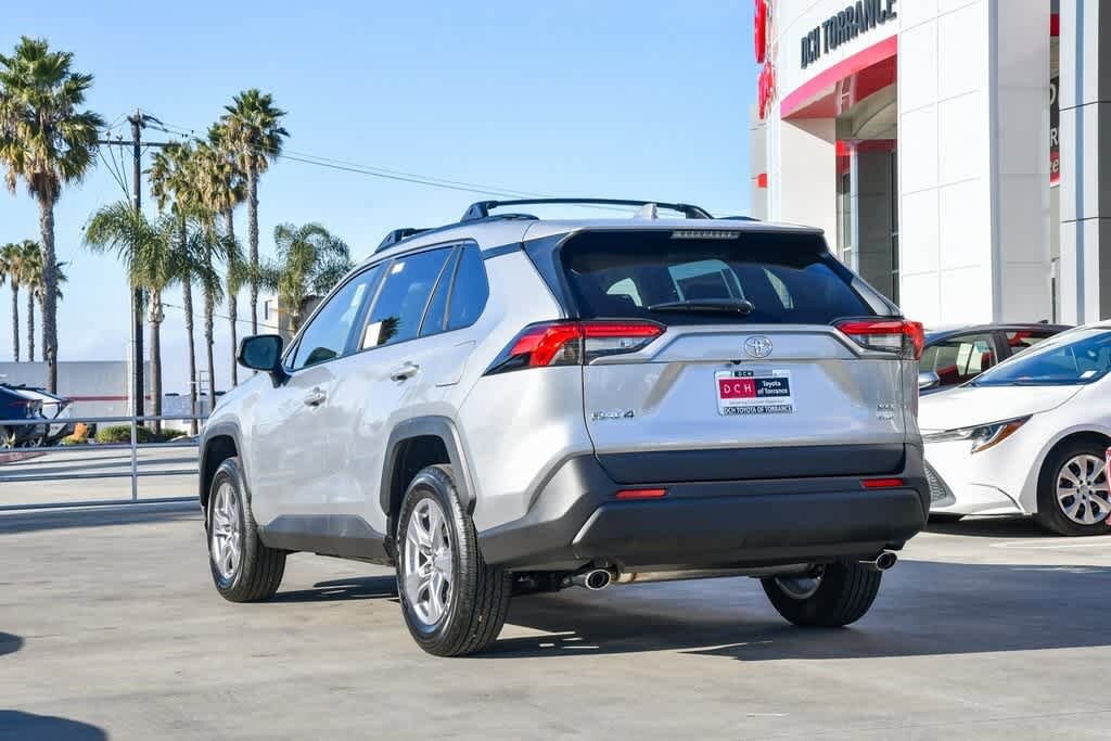 Thumbnail: 2025 Toyota RAV4 - 9