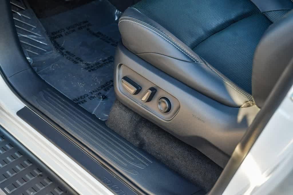 Thumbnail: 2025 Toyota 4Runner - 21