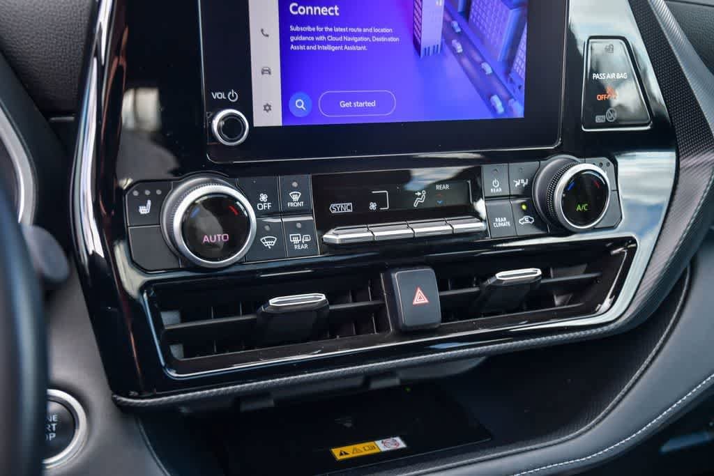 Thumbnail: 2024 Toyota Highlander - 23