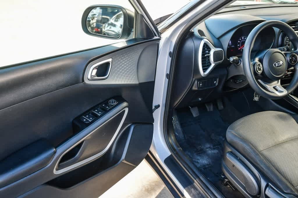 Thumbnail: 2020 Kia Soul - 23