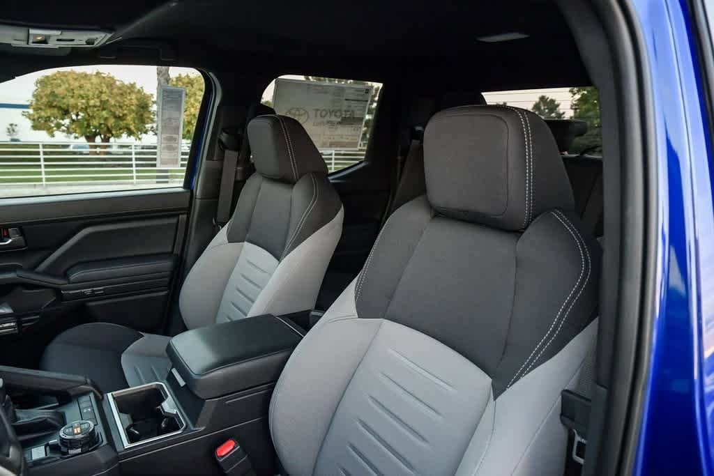 Thumbnail: 2025 Toyota Tacoma - 18