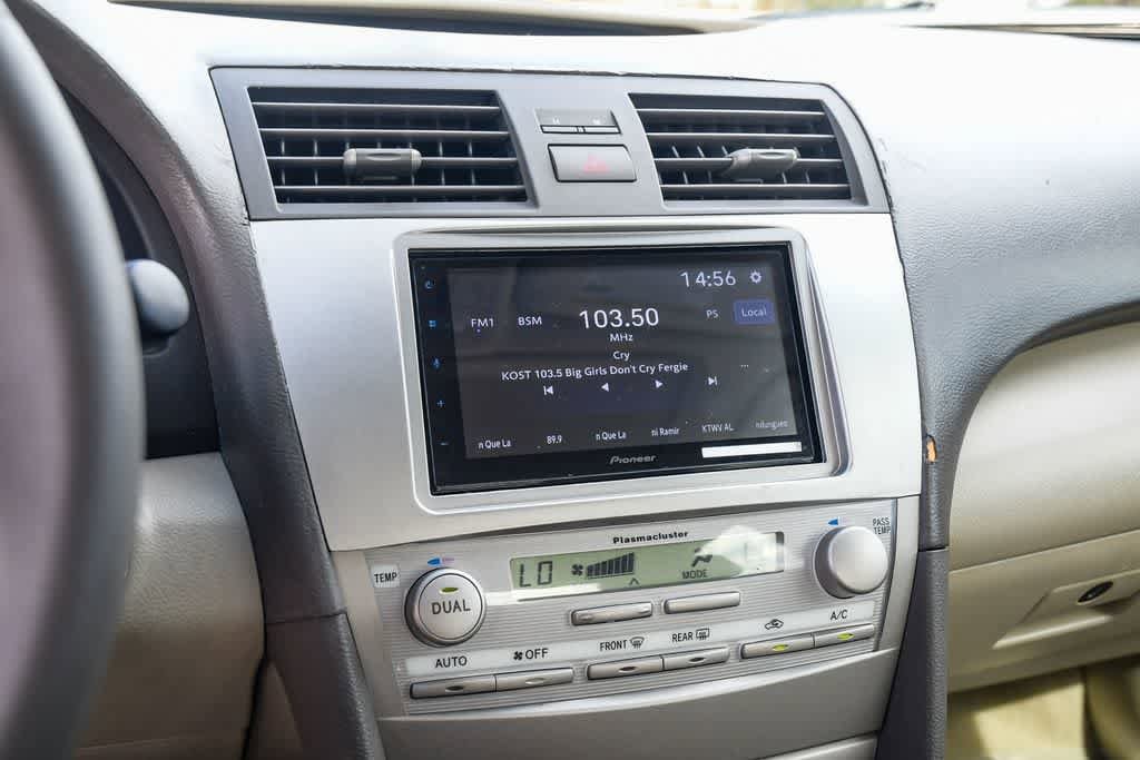 Thumbnail: 2010 Toyota Camry - 20