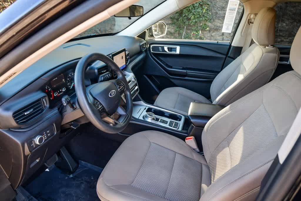 Thumbnail: 2021 Ford Explorer - 15