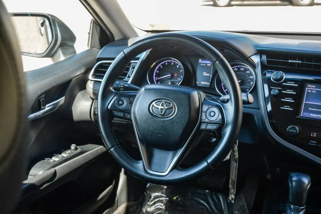 Thumbnail: 2018 Toyota Camry - 12