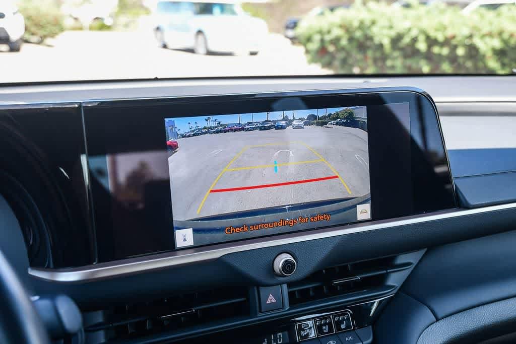 Thumbnail: 2025 Toyota Crown - 22