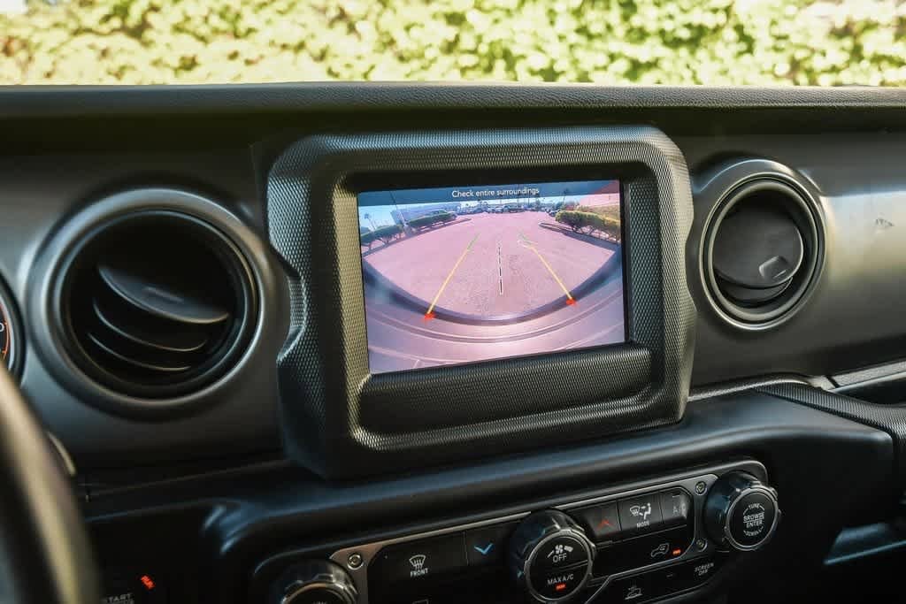 Thumbnail: 2022 Jeep Wrangler - 30