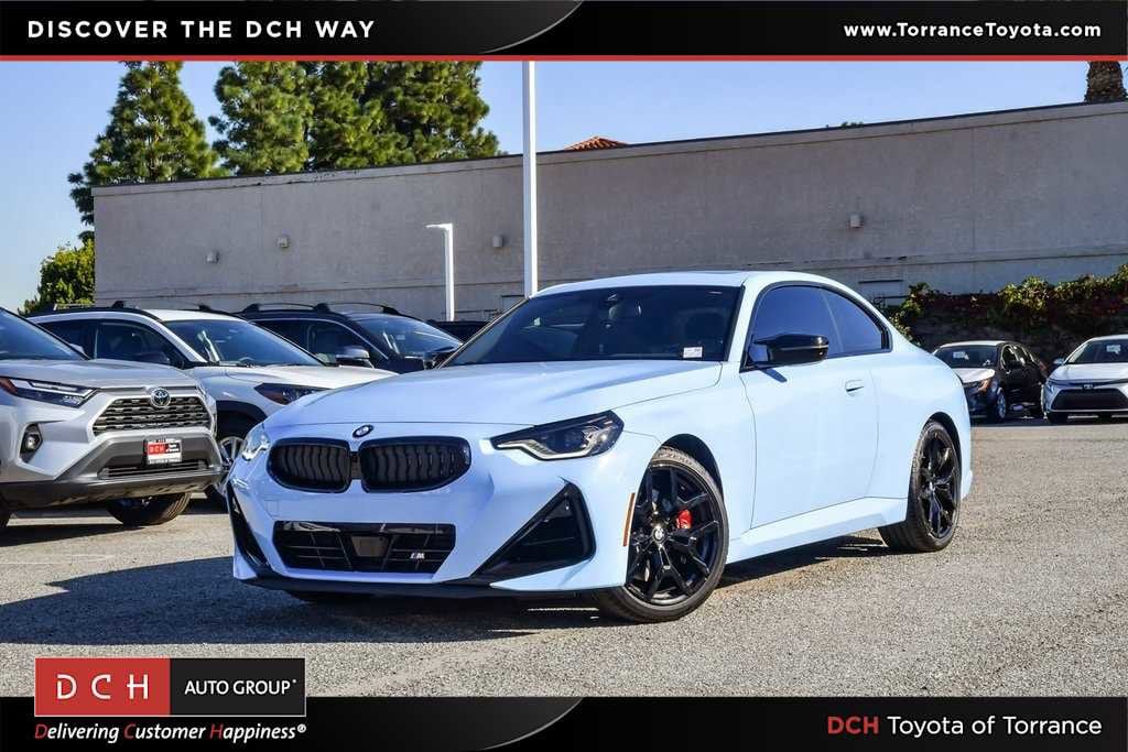 2025 BMW 2 Series M240i's photo