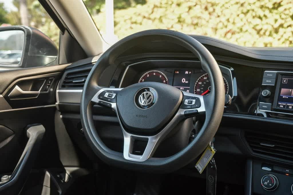 Thumbnail: 2021 Volkswagen Jetta - 12