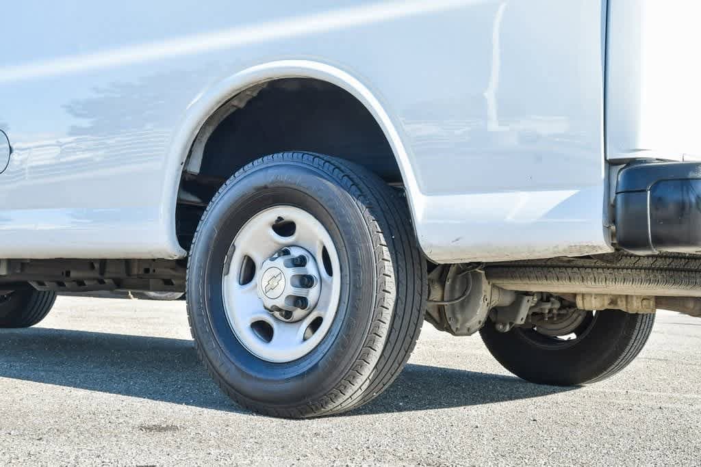 Thumbnail: 2022 Chevrolet Express - 11