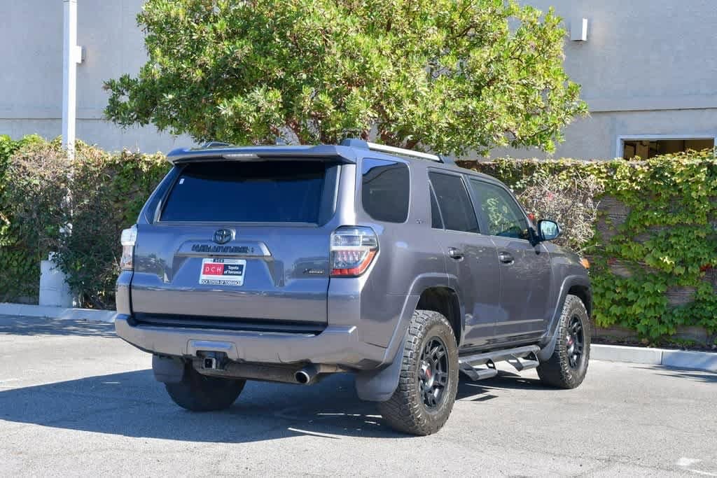 Thumbnail: 2021 Toyota 4Runner - 6