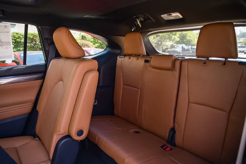 Thumbnail: 2026 Toyota Highlander - 19