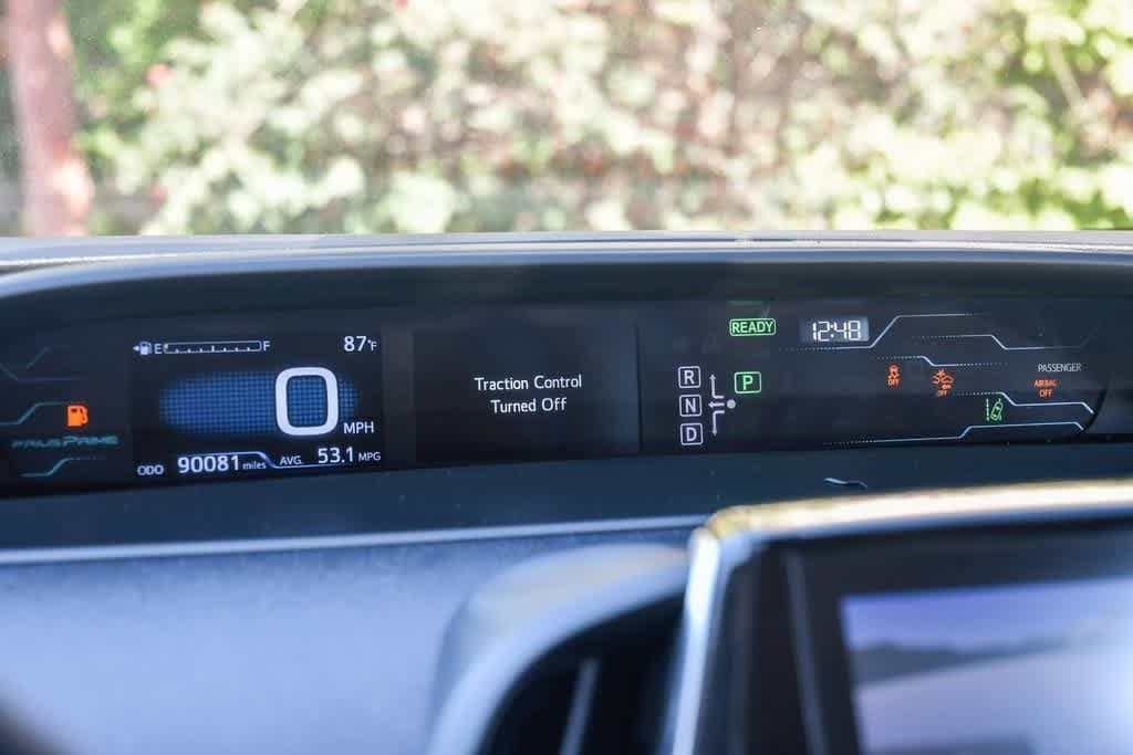 Thumbnail: 2017 Toyota Prius Prime - 26