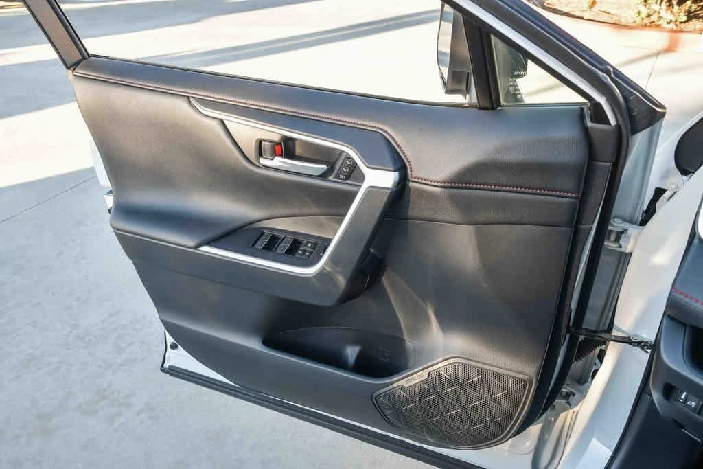 Thumbnail: 2024 Toyota RAV4 - 20