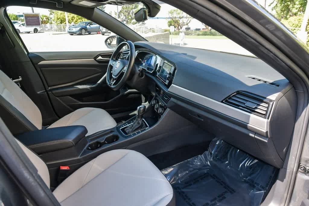 Thumbnail: 2020 Volkswagen Jetta - 17